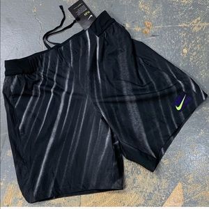 Nike Court Flex Ace Tennis Shorts AT4389-045 L